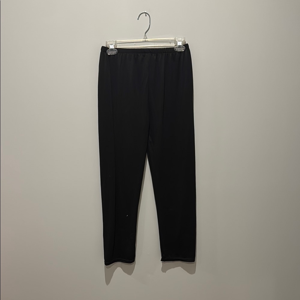 Black Sweatpants with Stretchy Fit and Moisture-Wicking Fabric